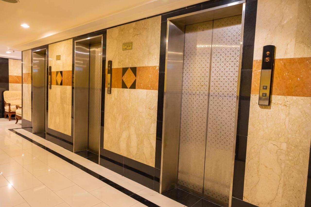 Three 888 Hotel Dubai Exterior photo