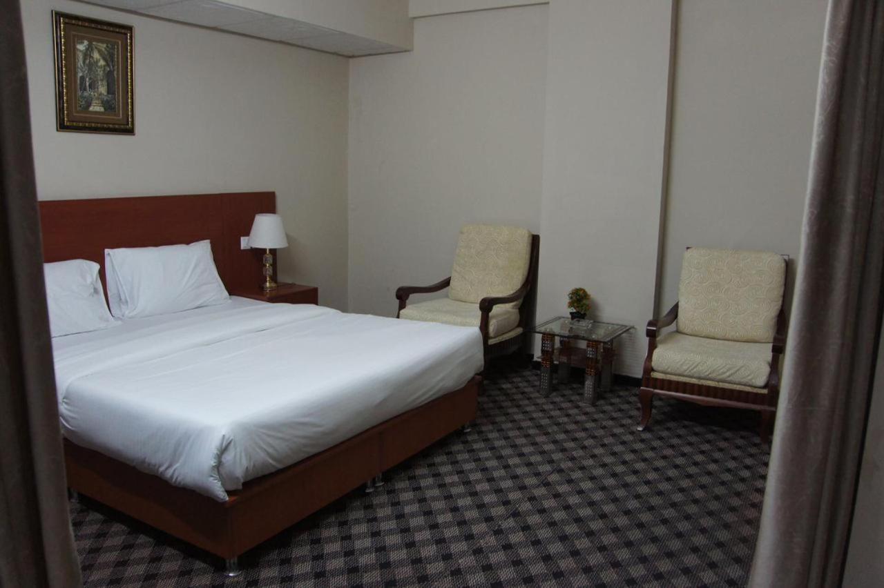 Three 888 Hotel Dubai Exterior photo