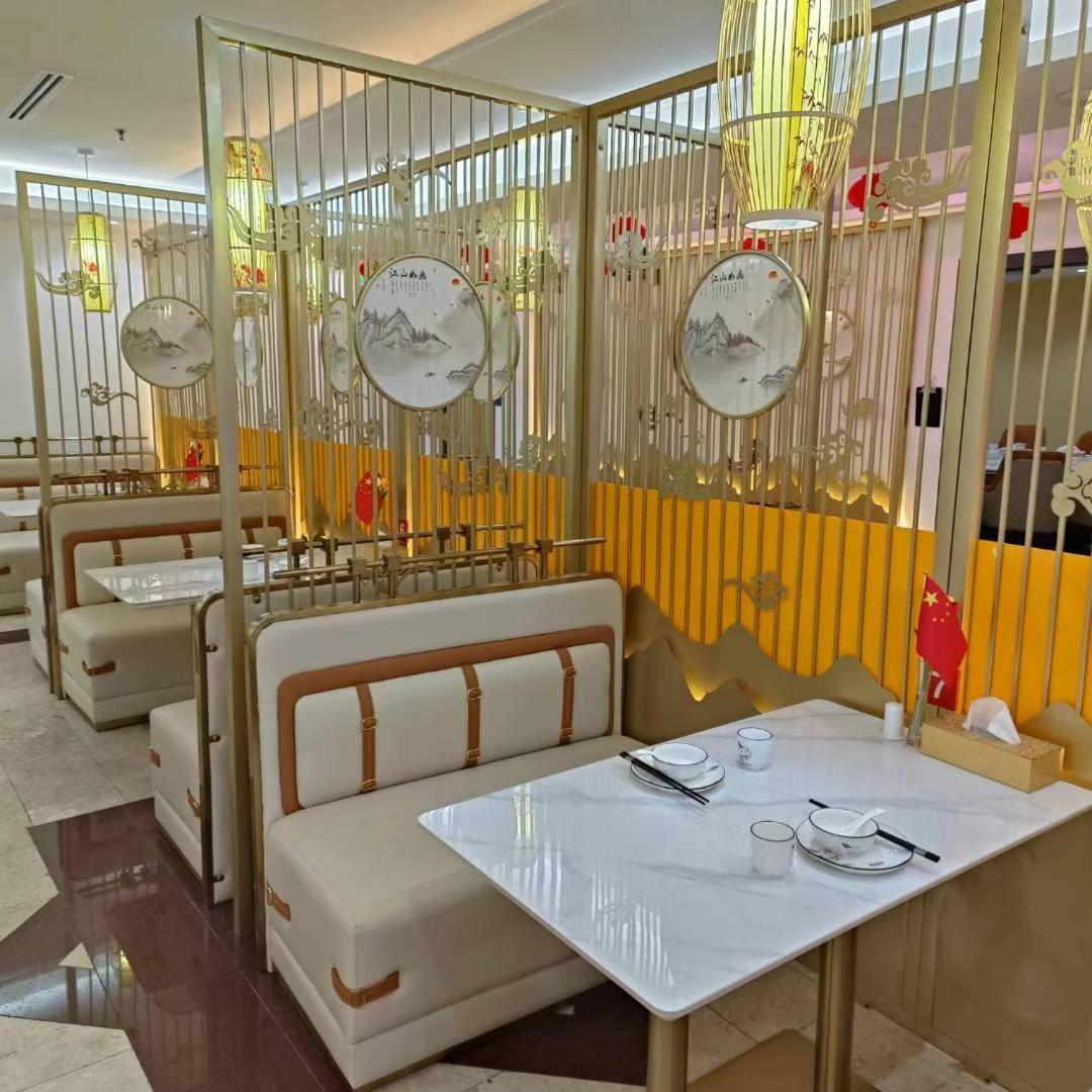 Three 888 Hotel Dubai Exterior photo